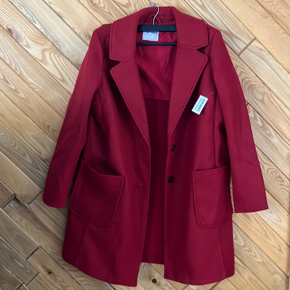 Old Navy women’s medium red pea coat. NWT.